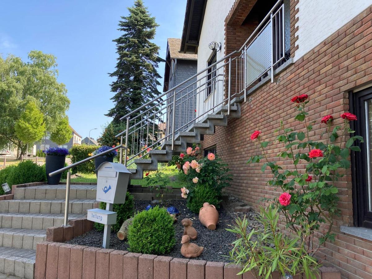 Ferienwohnung Rosengarten Osburg 외부 사진